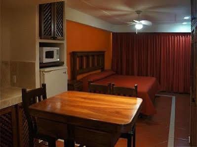 Hotel Punta Melaque サン・パトリシオ・メラケ エクステリア 写真