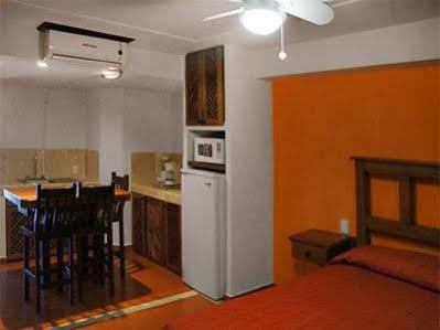 Hotel Punta Melaque サン・パトリシオ・メラケ エクステリア 写真